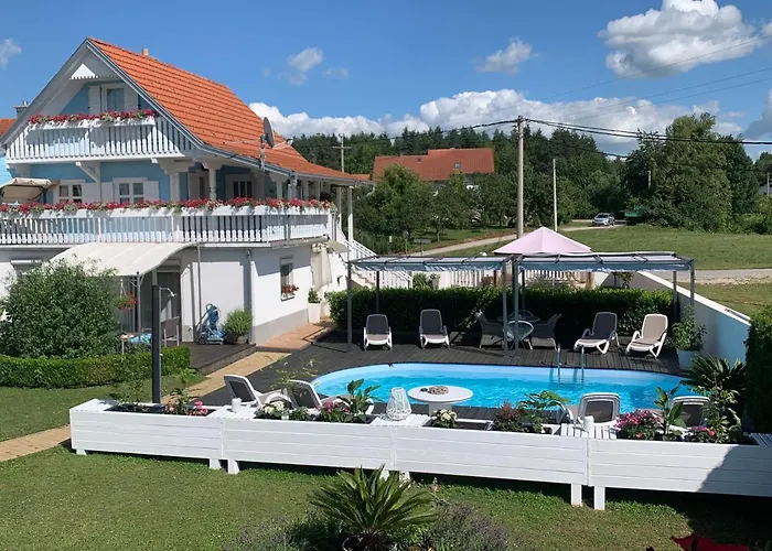 Pool Apartments Plitvice Lakes Grabovac 