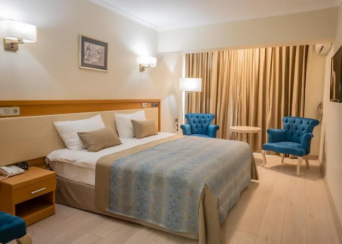 Patalya Lakeside Resort Hotel Gölbaşı