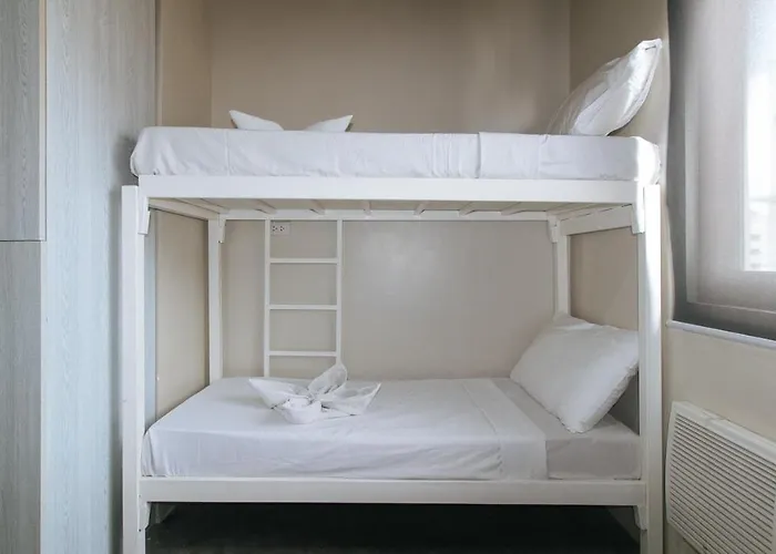 Filmore Suites Makati By Reddoorz Pasay