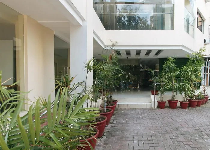 San Antonio'S Place Suites Manila