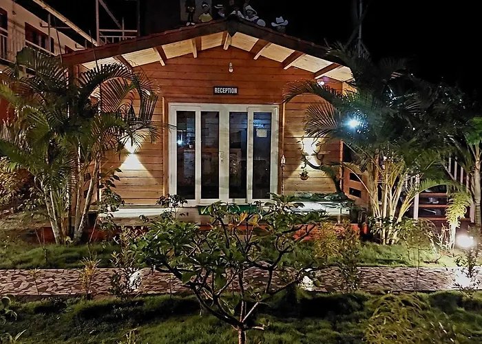 Vedana Retreat Arambol Hotel