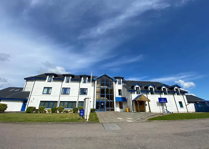 Waterfront Lodge - Accommodation Only Fort William