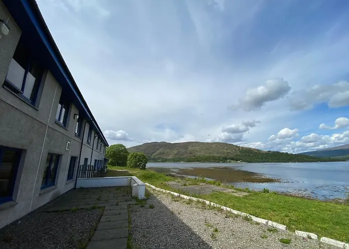 Waterfront Lodge - Accommodation Only Fort William