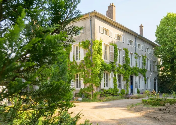 Logis Hotel Du Parc Pont-à-Mousson