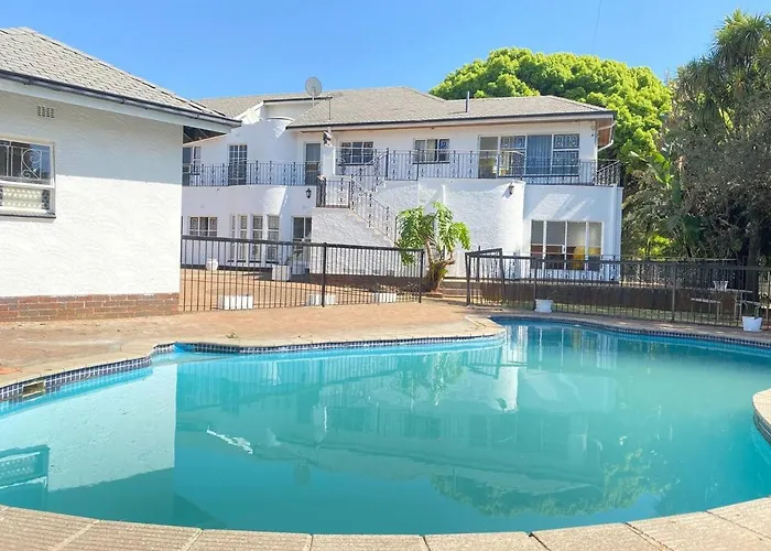 Chic Guest House & Solar System Free From Load Shedding Germiston