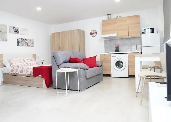 Apartamentos Turísticos San Miguel Arcángel, S.L. San Roque 