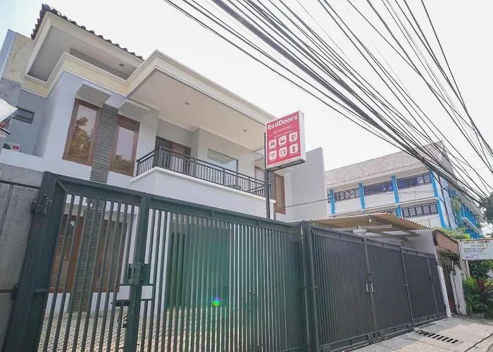 Reddoorz Near Rs Patria Ikkt Hotel Jakarta