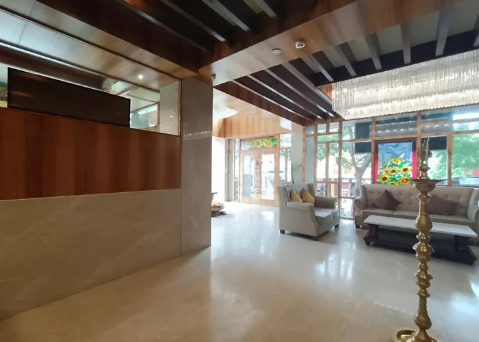 Rkn Grand Hotel Pondicherry