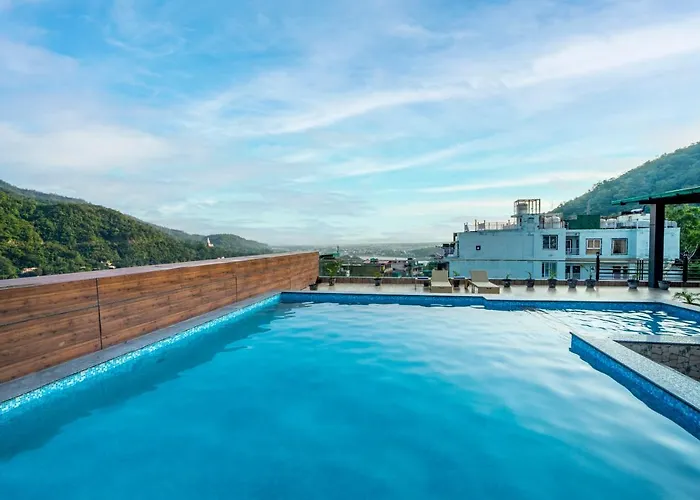 Hotel Divine Lakshmi Ganga Rishikesh