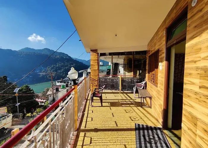 Hotel Surya Lake View Nainital