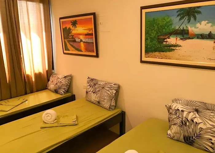 E.I. Suites Siquijor