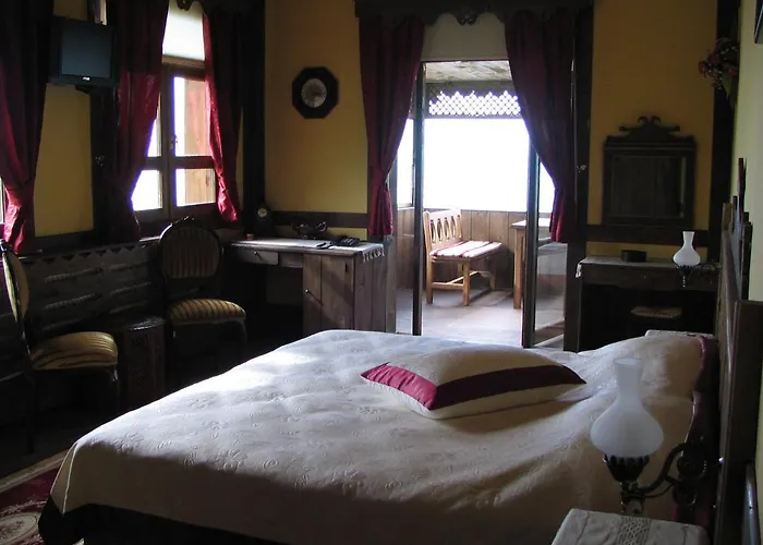 Zümrüdüanka Otel Rize