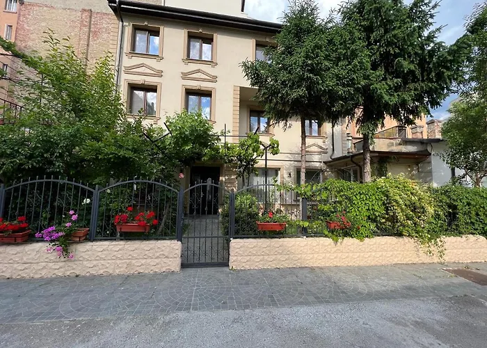 Hotel Boutique Cathedral Plaza Residences Room For Rent Downtown Bucharest