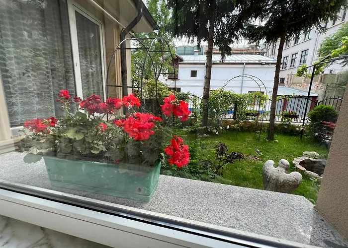 Hotel Boutique Cathedral Plaza Residences Room For Rent Downtown Bucharest
