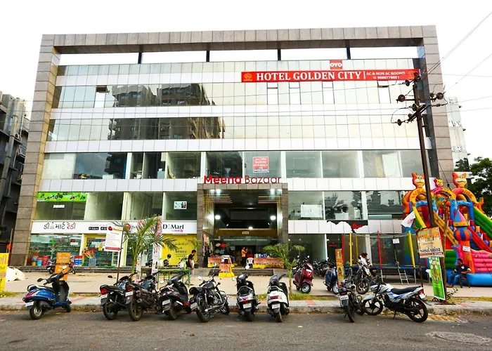 Hotel Golden City Surat