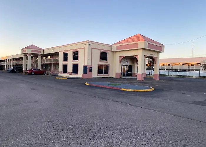 Baymont Inn By Wyndham Odessa University Area
