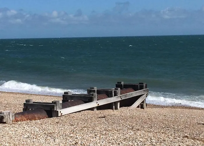 Pagham Getaways Hotel