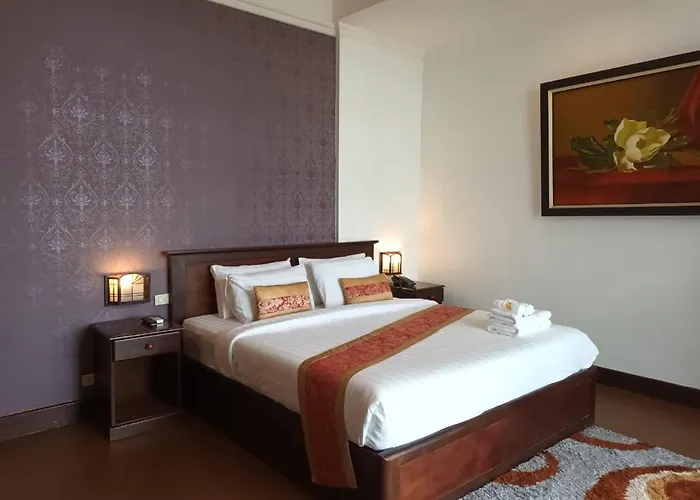 Seasons Riverside Hotel Vientiane