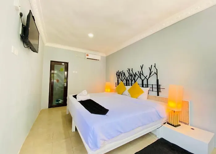 Fat Mermaid Guesthouse Pantai Cenang 