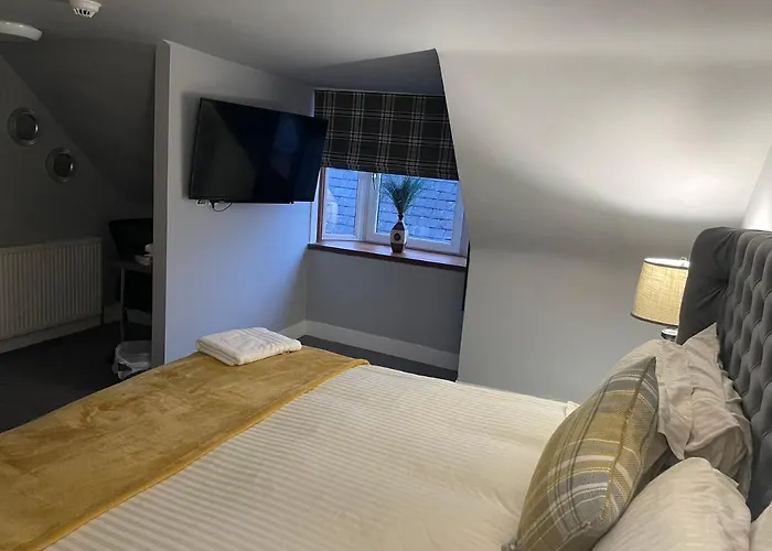 Commercial Hotel Insch