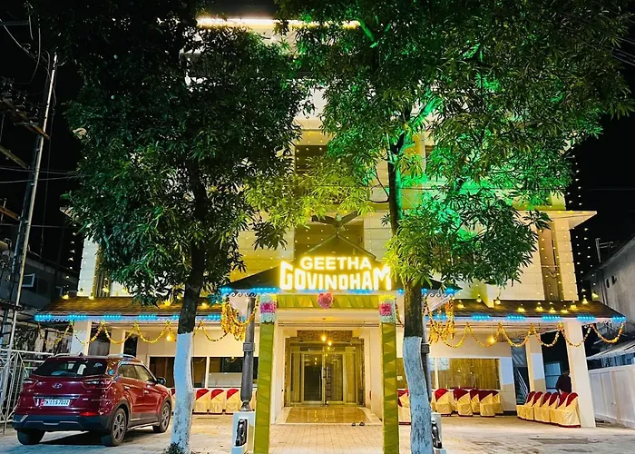 Geetha Govindham Hotel Guruvayur