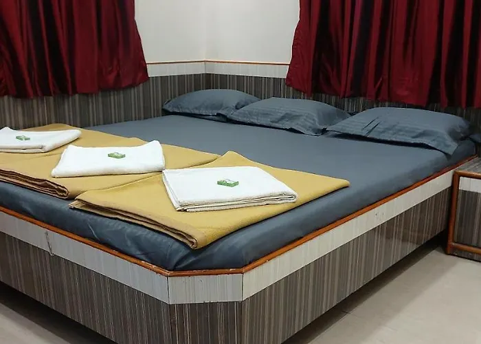 Sai Raghunandan Guest House Shirdi