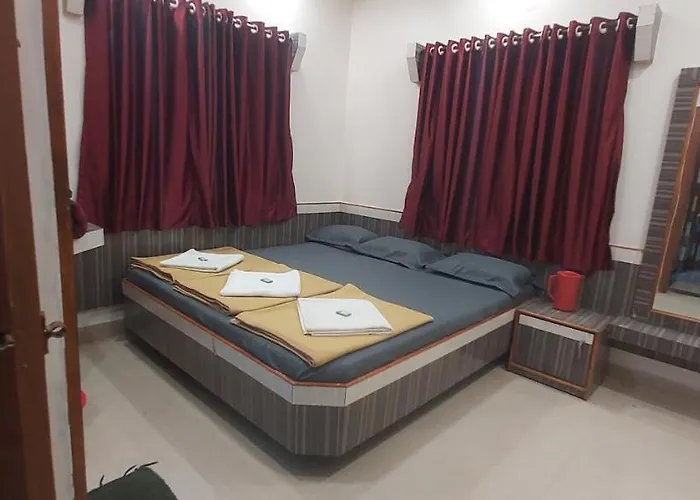 Sai Raghunandan Guest House Shirdi