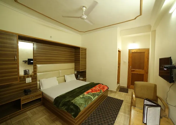 Little Italy Inn Kasol