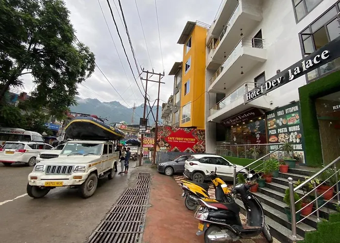Hotel Dev Palace By Wb Inn Rishikesh