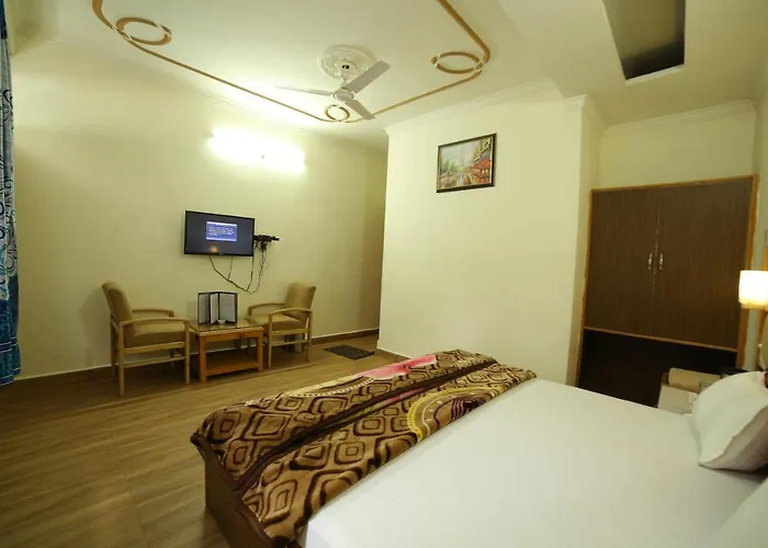 Little Italy Inn Kasol