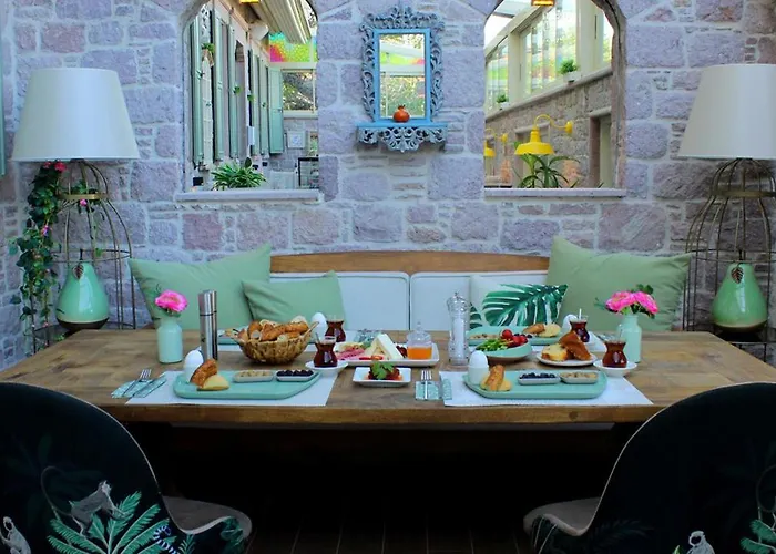 İna Cunda Art Otel Ayvalı