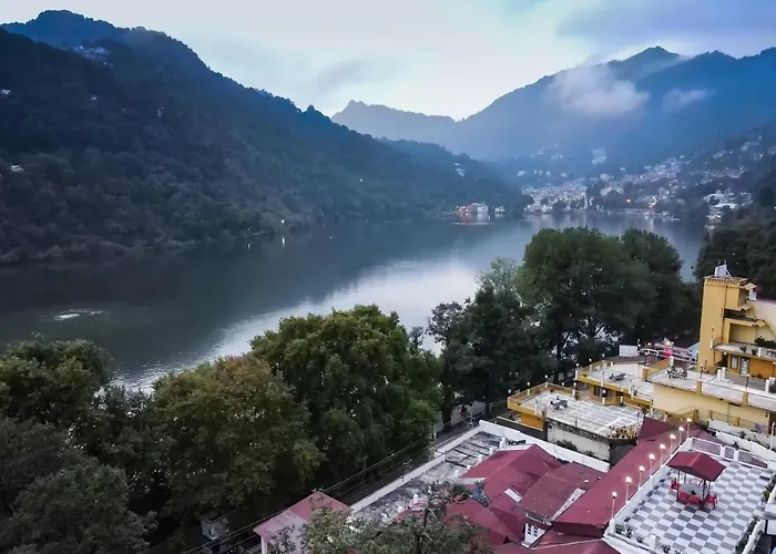 India Hotel - Lake View - Mall Road Nainital