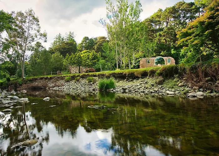 Enniskeen Estate & Forest Spa - Boutique Riverside Glamping Cabins Newcastle 
