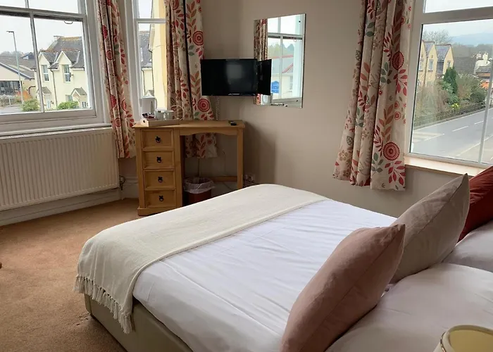 Dolphin Hotel Bovey Tracey