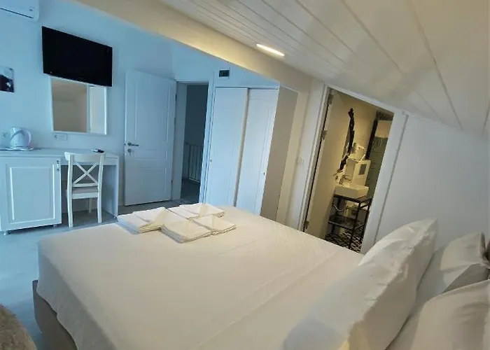 Cunda Kordon Otel Ayvalı