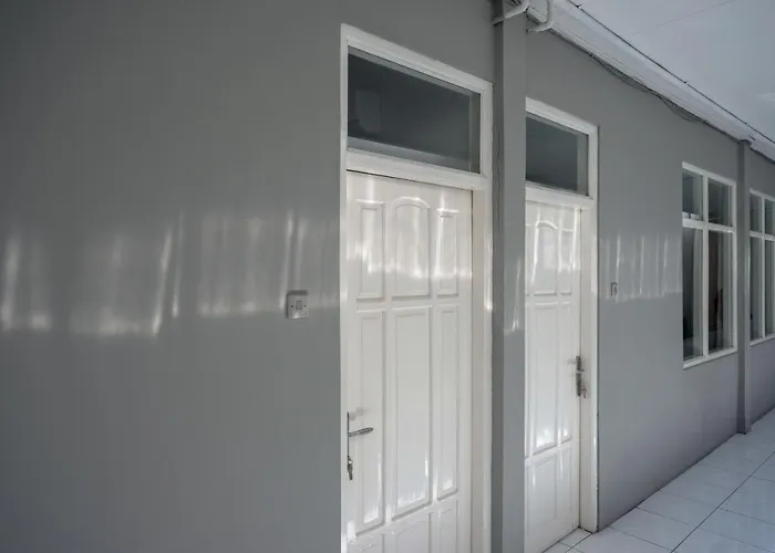 KoolKost Syariah near Universitas PGRI Semarang - Minimun Stay 6 Nights