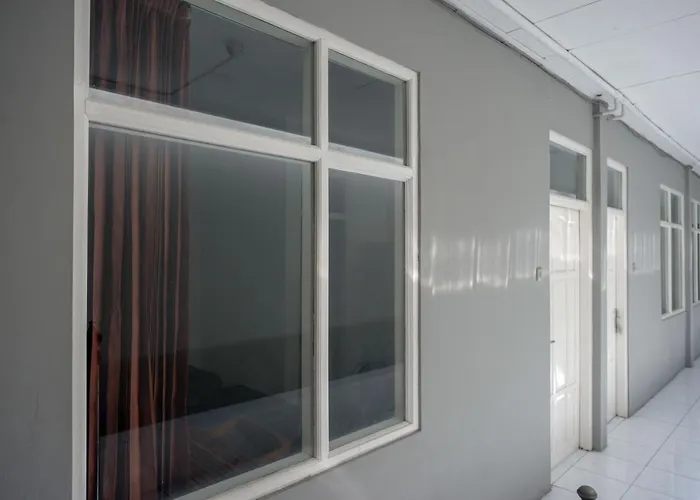 KoolKost Syariah near Universitas PGRI Semarang - Minimun Stay 6 Nights