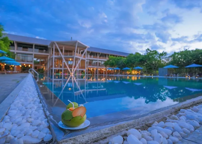 Breeze Pasikudah Hotel Passikudah