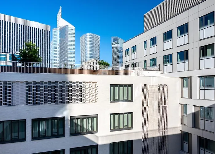 Staycity Aparthotels Paris La Defense Courbevoie