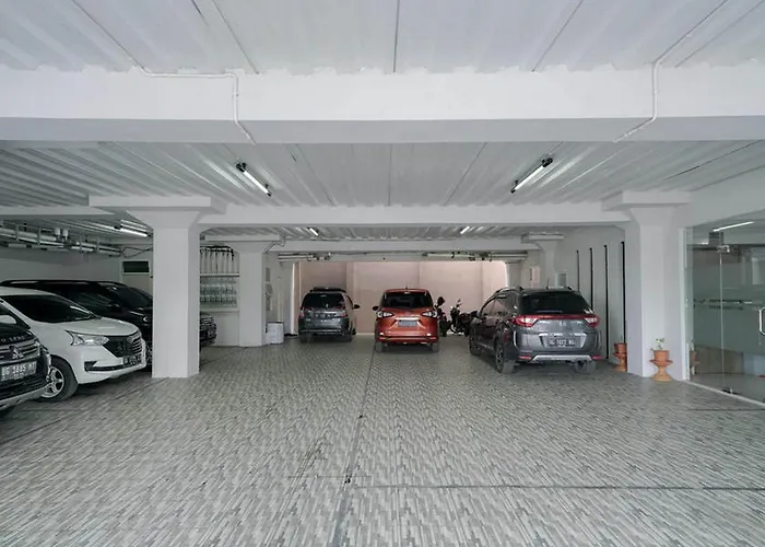 Urbanview Hotel Bari Syariah Palembang