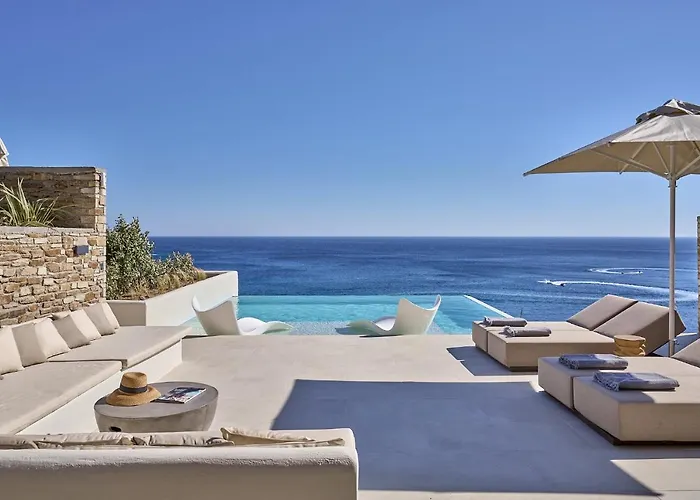 Ios Grand Pool Suites Mylopotas