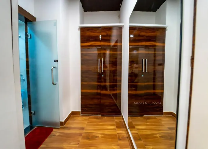 Hotel Manas Ac Rooms Ratlam