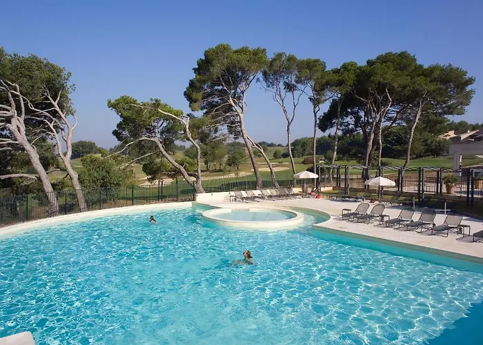 Madame Vacances Residence Provence Country Club Saumane-de-Vaucluse