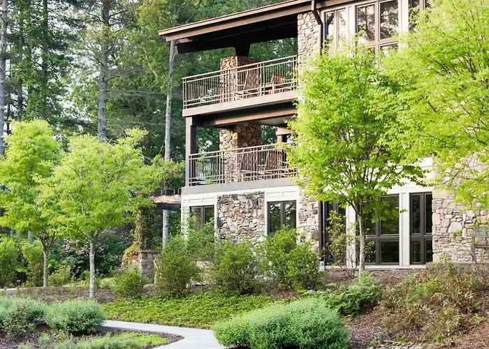 Kanuga Inn & Lodging Hendersonville