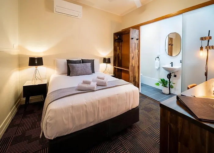 Peddlars Rest Hotel Toogoolawah
