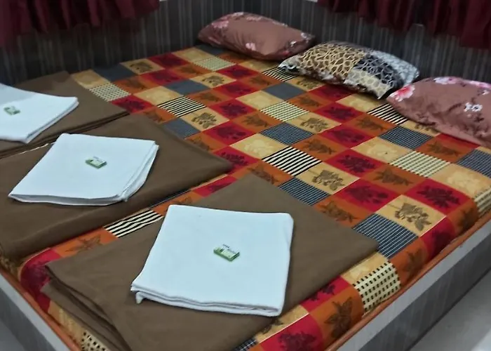 Sai Raghunandan Guest House Shirdi