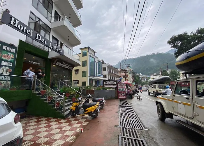Hotel Dev Palace By Wb Inn Rishikesh