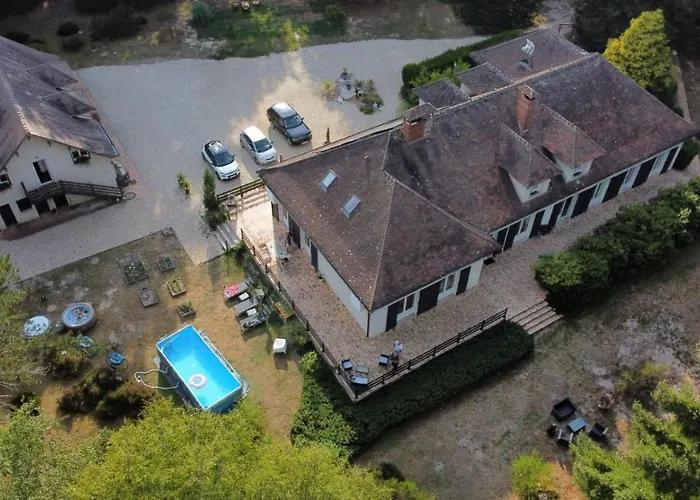 Bed and Breakfast Les Genebruyeres - L'Histoire D'Un Reve à Aubigny-sur-Nère