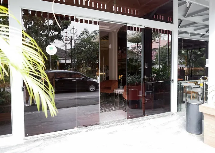 King's Palace Medan RedPartner