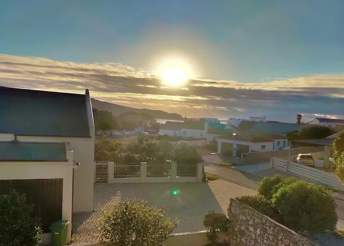 Ocean House Holiday Accommodation Langebaan
